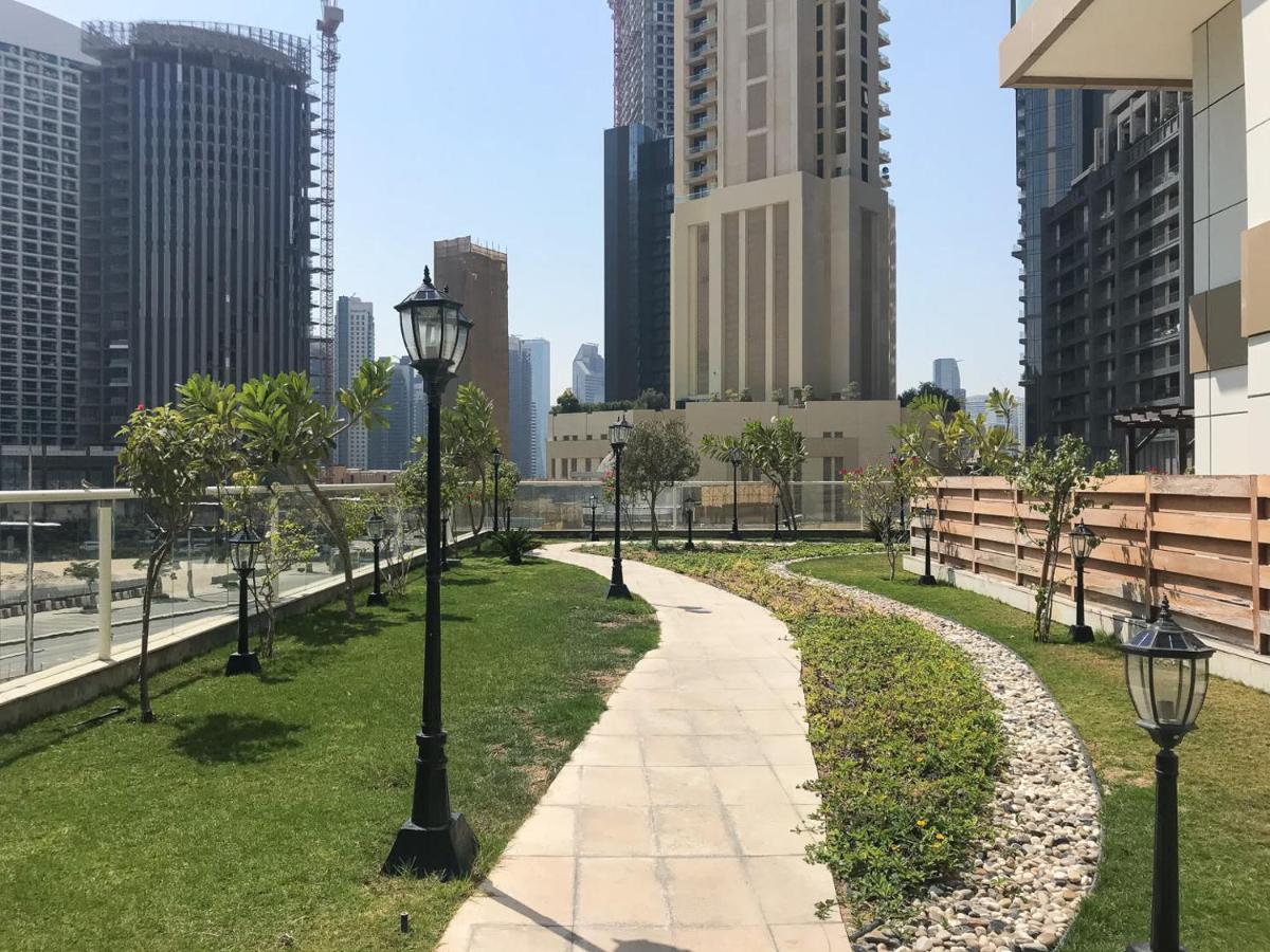 Frank Porter - Mon Reve Dubai Exterior photo